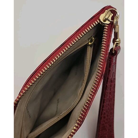 BRAHMIN Melbourne Betty Lacquer Red Glossy Zip Wristlet Clutch Red NWOT Has Card - Picture 8 of 16